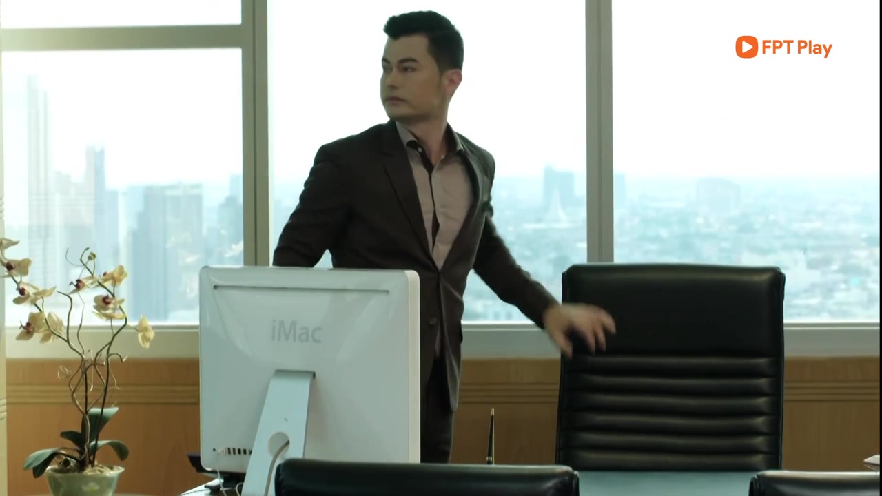 Bóng Đen Tình Ái tập 3 cảnh 2