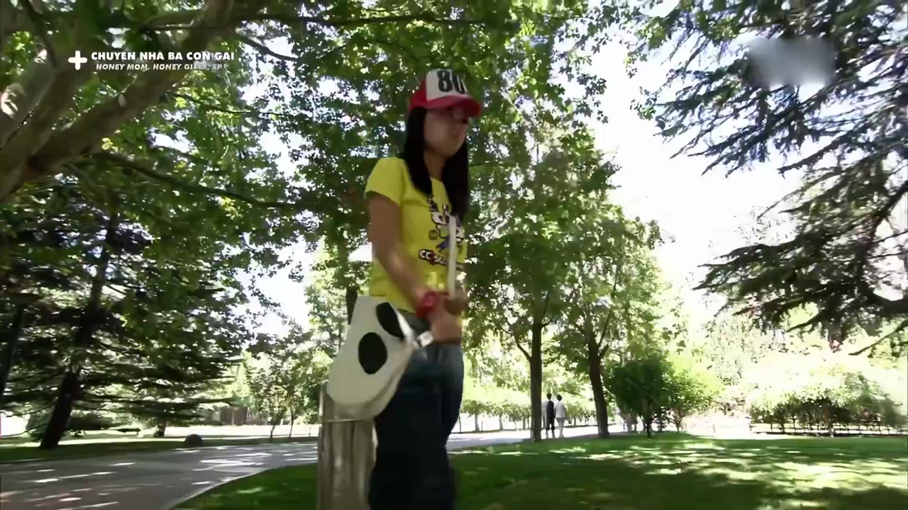Nhà Có Ba Con Gái tập 1 cảnh 2