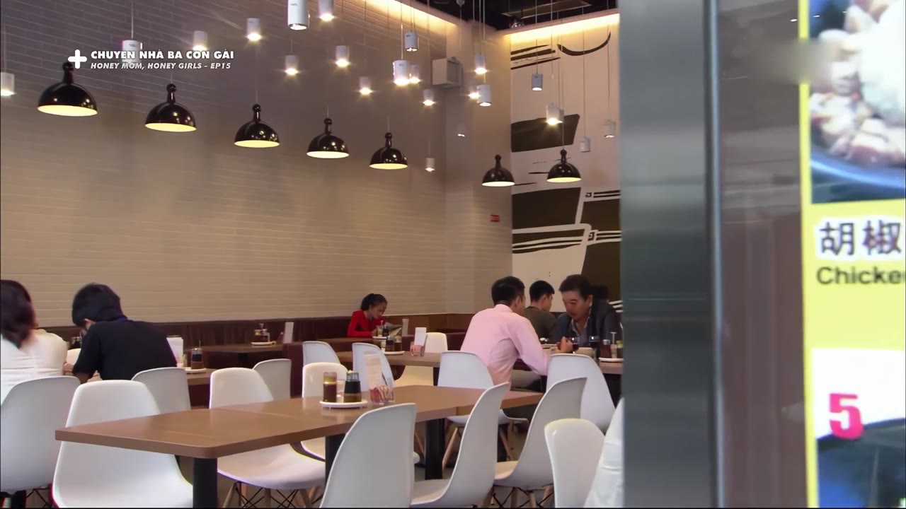 Nhà Có Ba Con Gái tập 15 cảnh 2