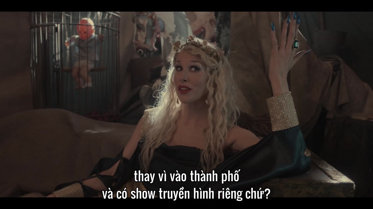 Bộ Ba Kỳ Dị (Phần 2) tập 9 cảnh 2