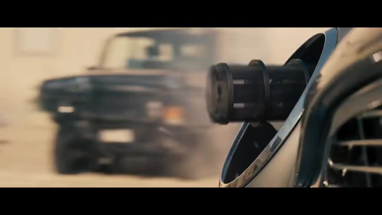 The Sound of 007 tập 1 cảnh 2