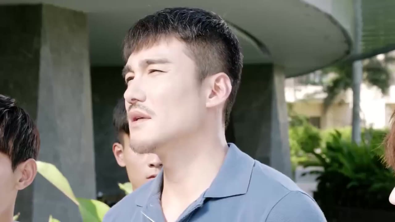 Tiên Sinh Bơi Lội tập 33 cảnh 2