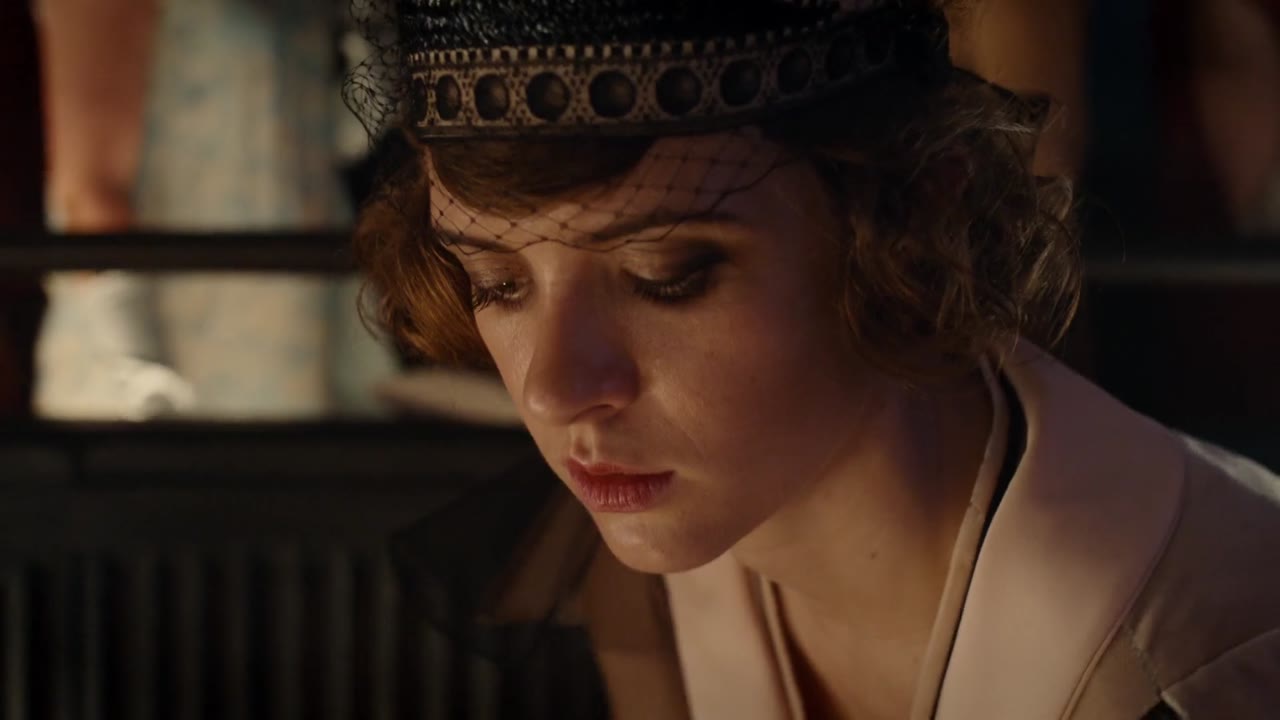 Babylon Berlin (Phần 1) tập 2