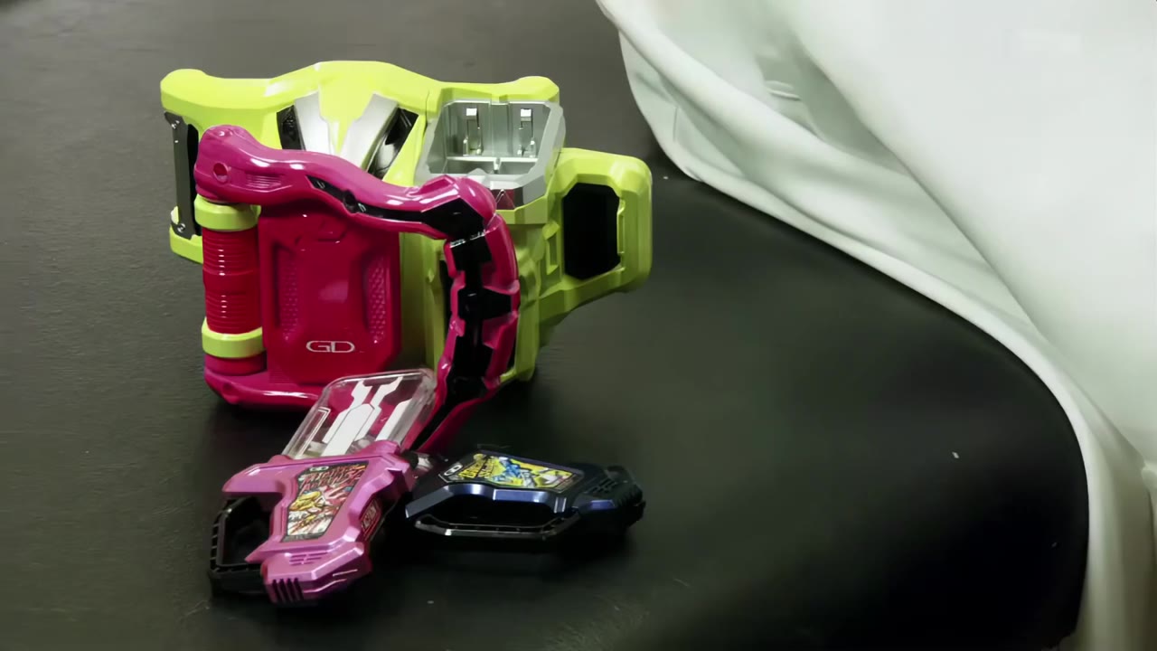 Siêu Nhân Ex-Aid tập 4