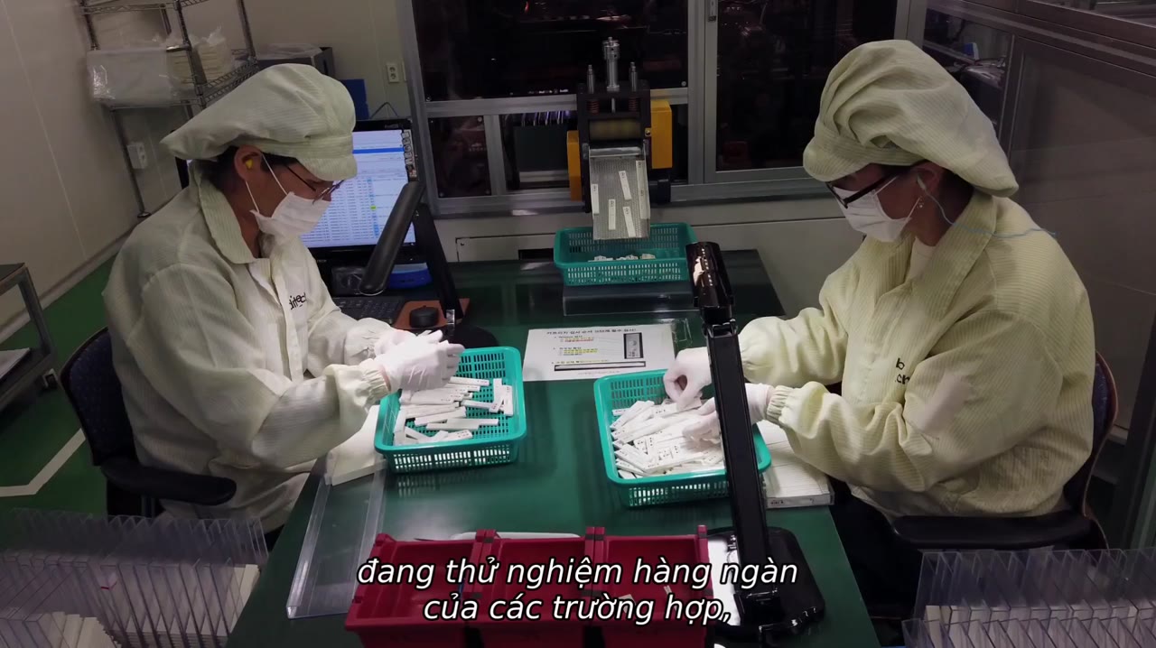 Totally Under Control tập 1 cảnh 2