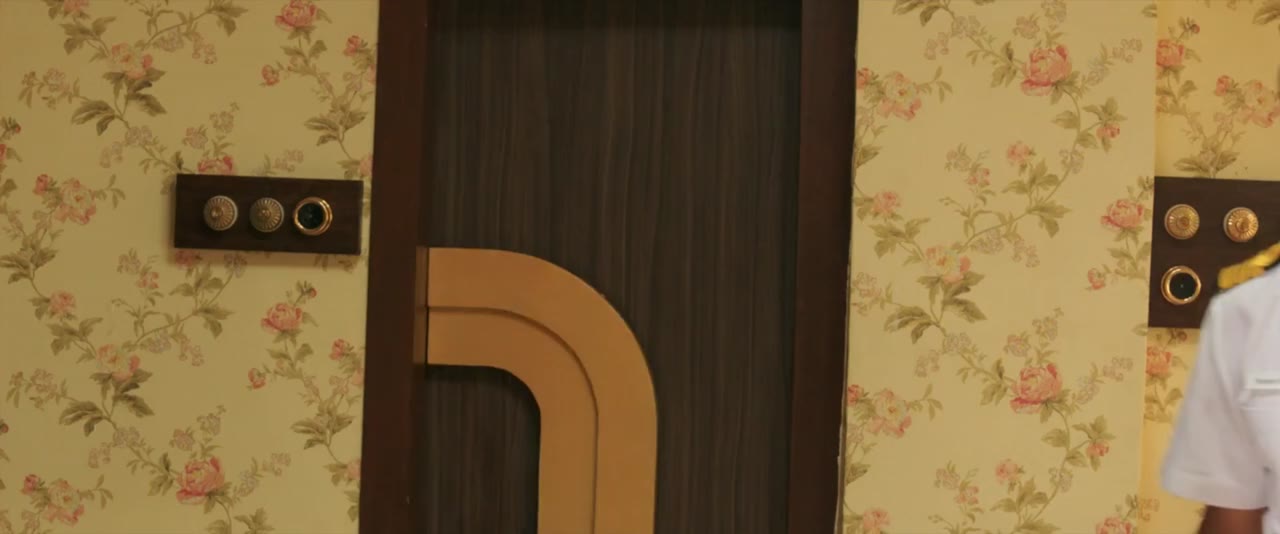 Sĩ Quan Rustom tập 1 cảnh 3
