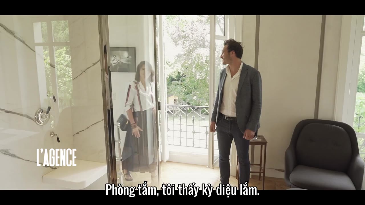 Công ty gia đình: Bất động sản hạng sang (Phần 1) - cảnh 3