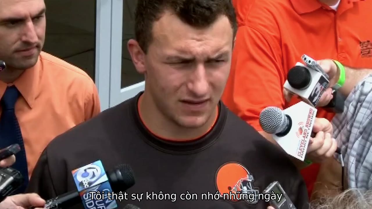 Bí mật giới thể thao: Johnny Manziel tập 1 cảnh 3