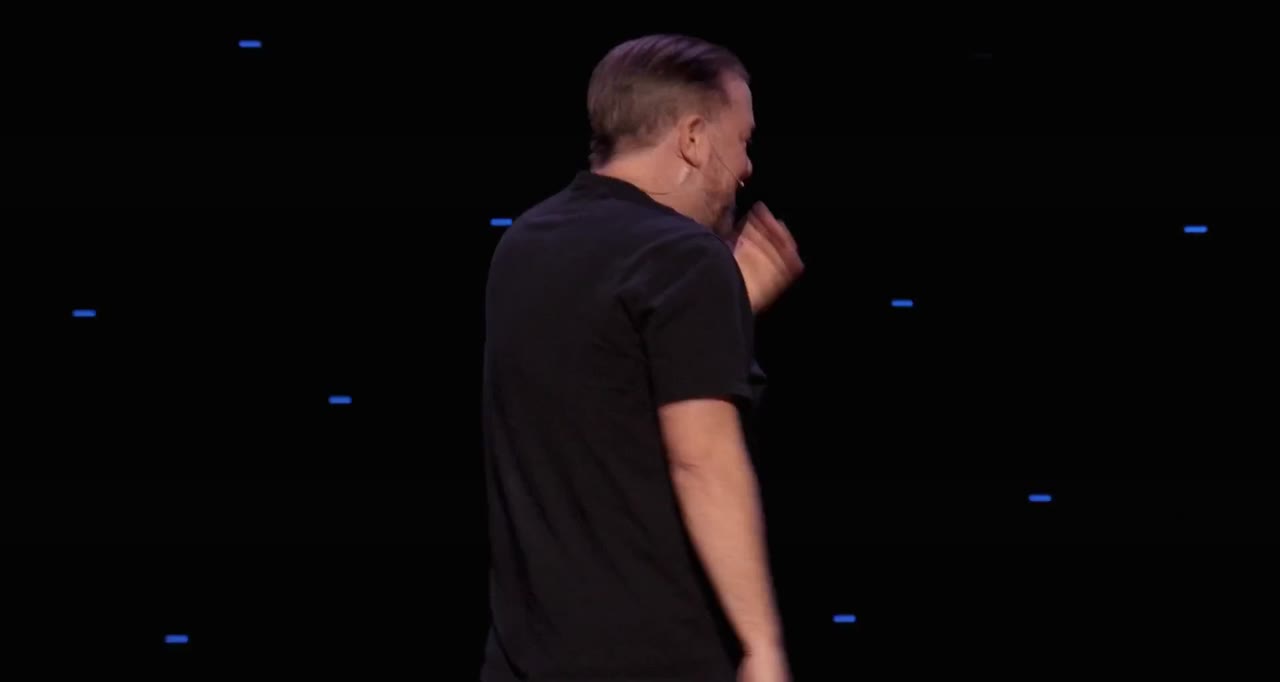 Ricky Gervais: Siêu nhiên tập 1 cảnh 2