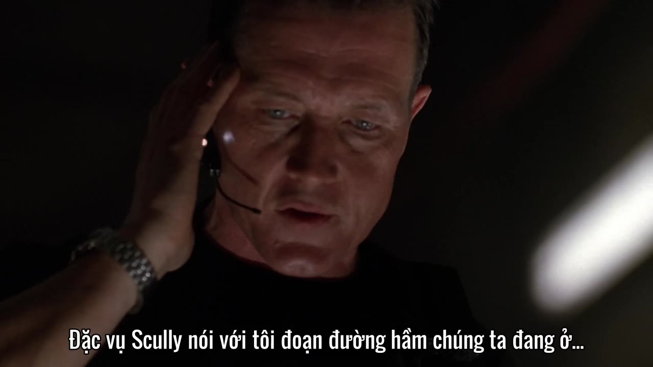 Hồ Sơ Tuyệt Mật (Phần 8) tập 12 cảnh 2