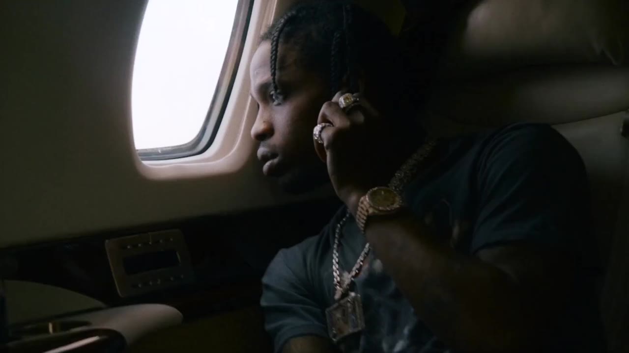 Travis Scott: Mẹ nhìn xem, con bay được này tập 1
