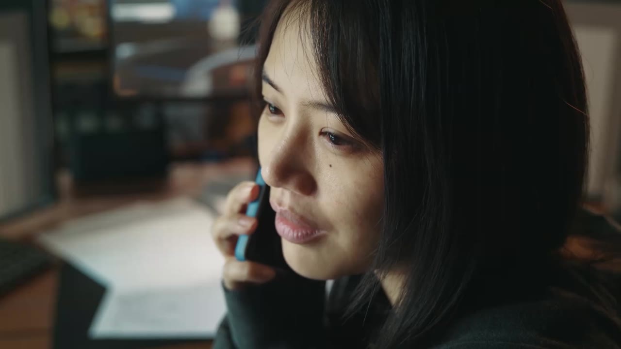Ngọn Lửa Rực Rỡ Của Cô Ấy tập 1 cảnh 2
