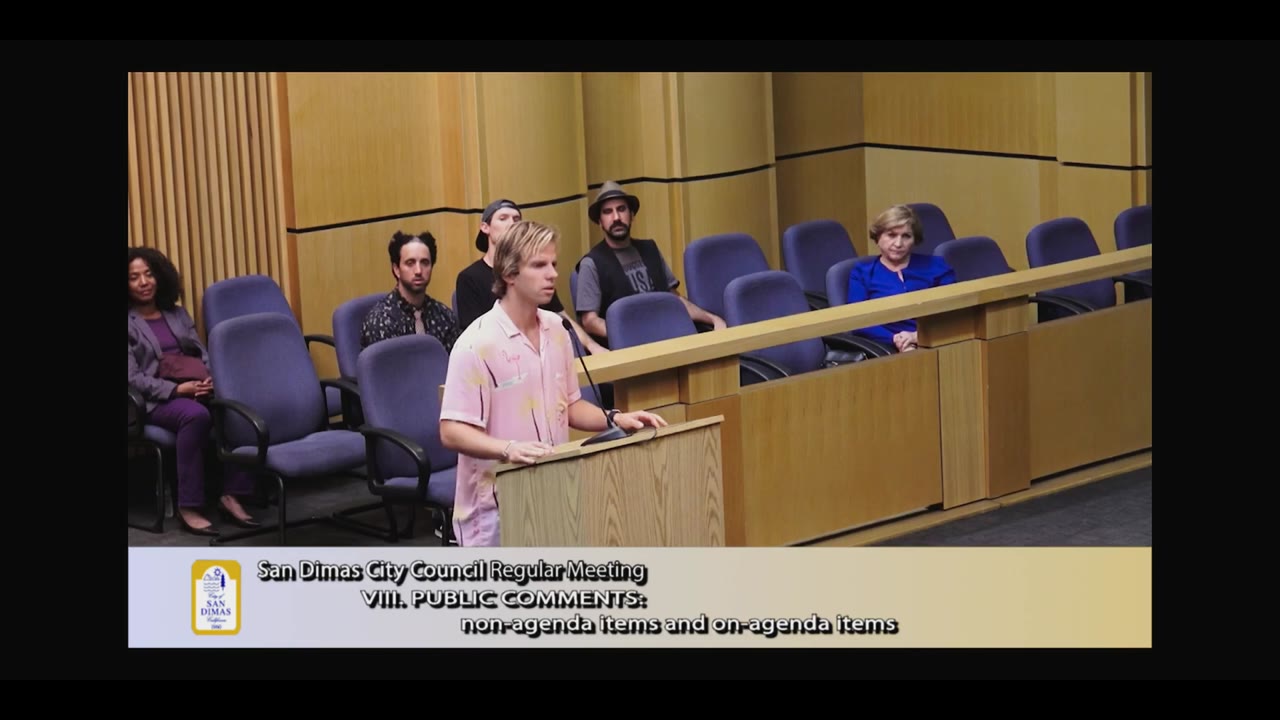 Chad and JT Go Deep tập 6 cảnh 3