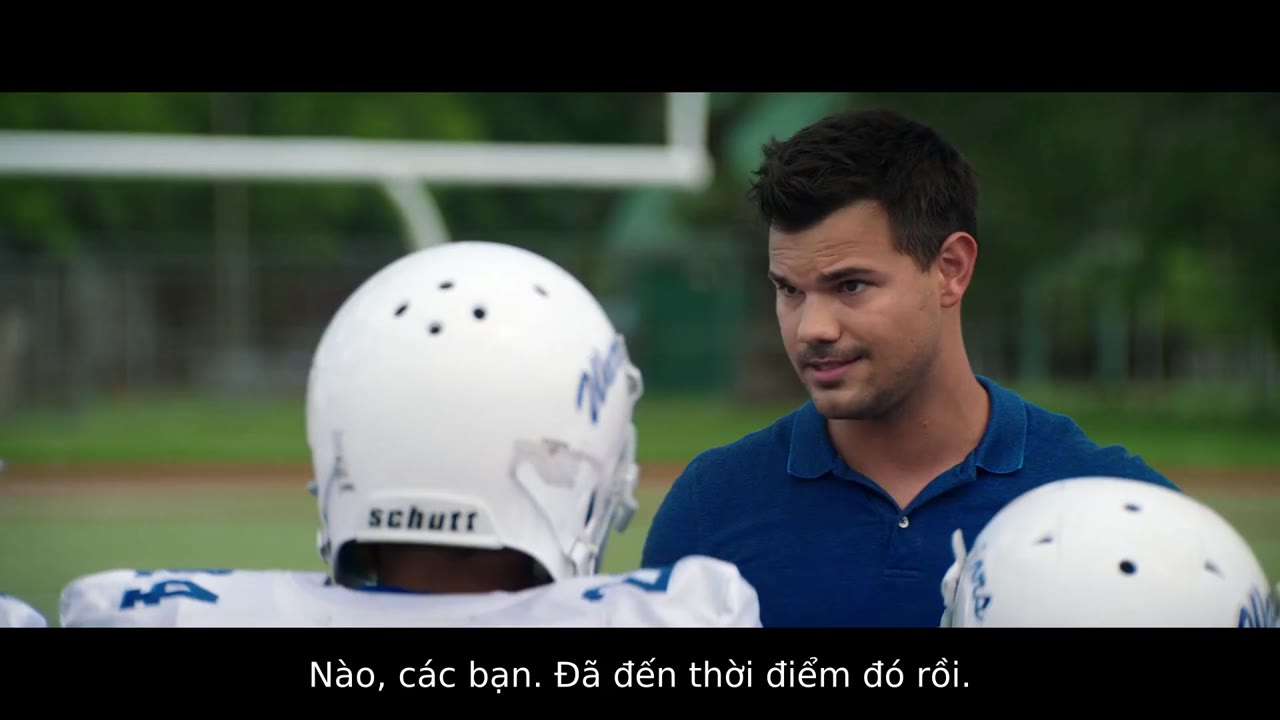 Đội nhà tập 1