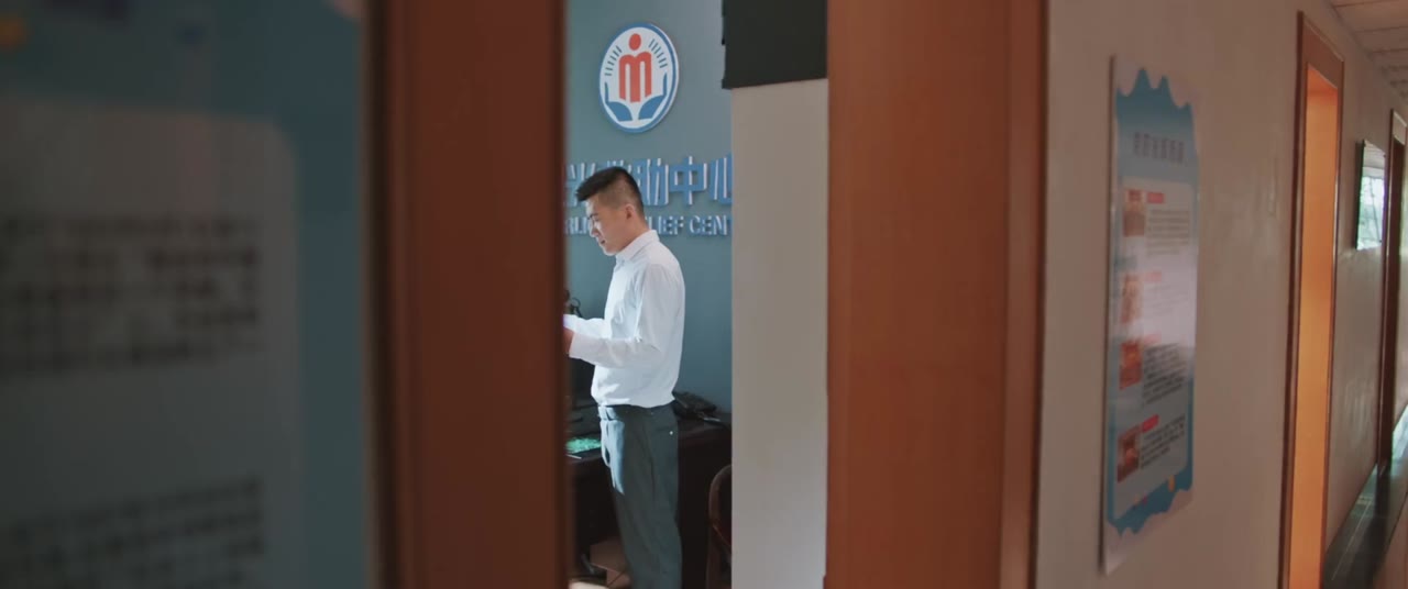 Người Theo Đuổi Ánh Sáng tập 33 cảnh 3