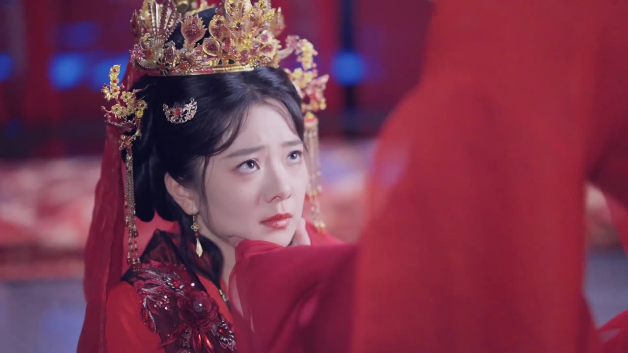 Hoàng Phi Không Giảng Võ Đức - cảnh 3