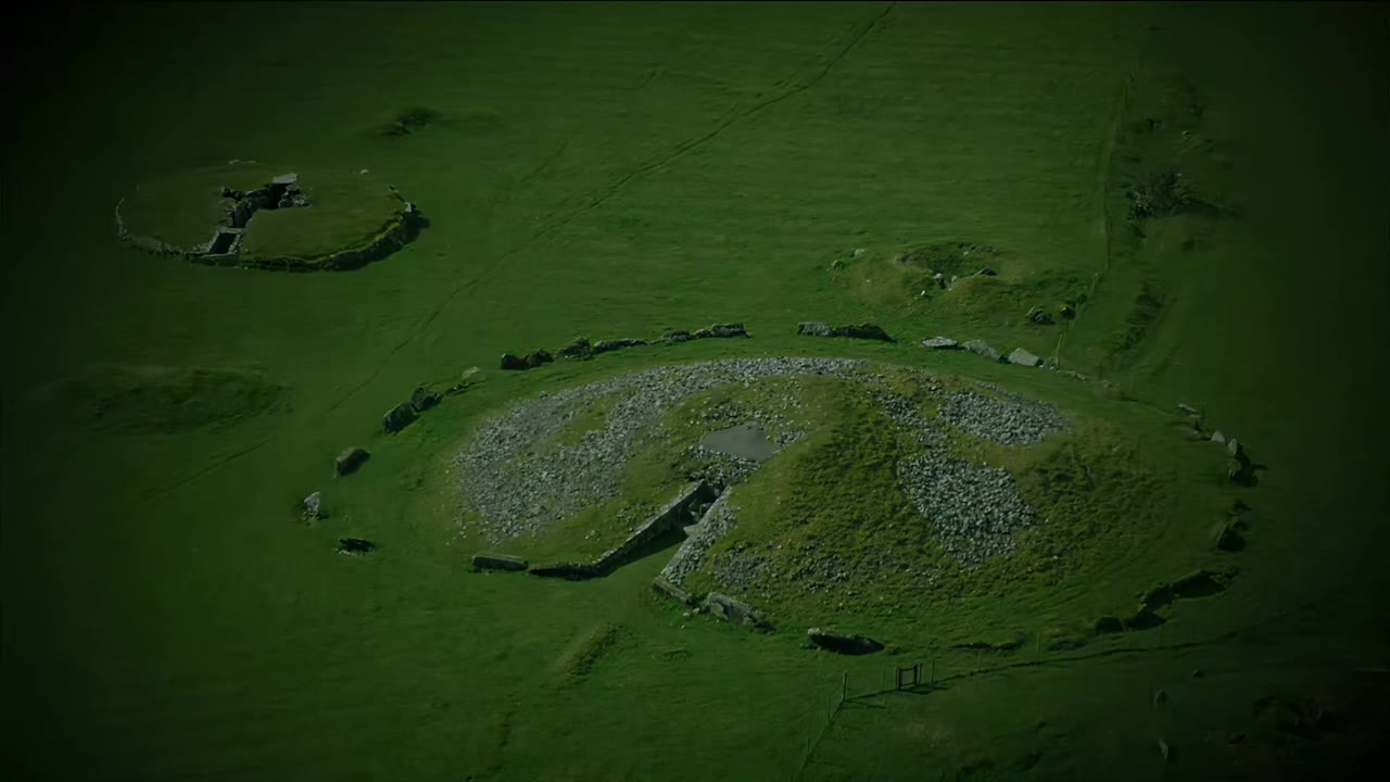 Ancient Aliens (Phần 5) tập 6 cảnh 2