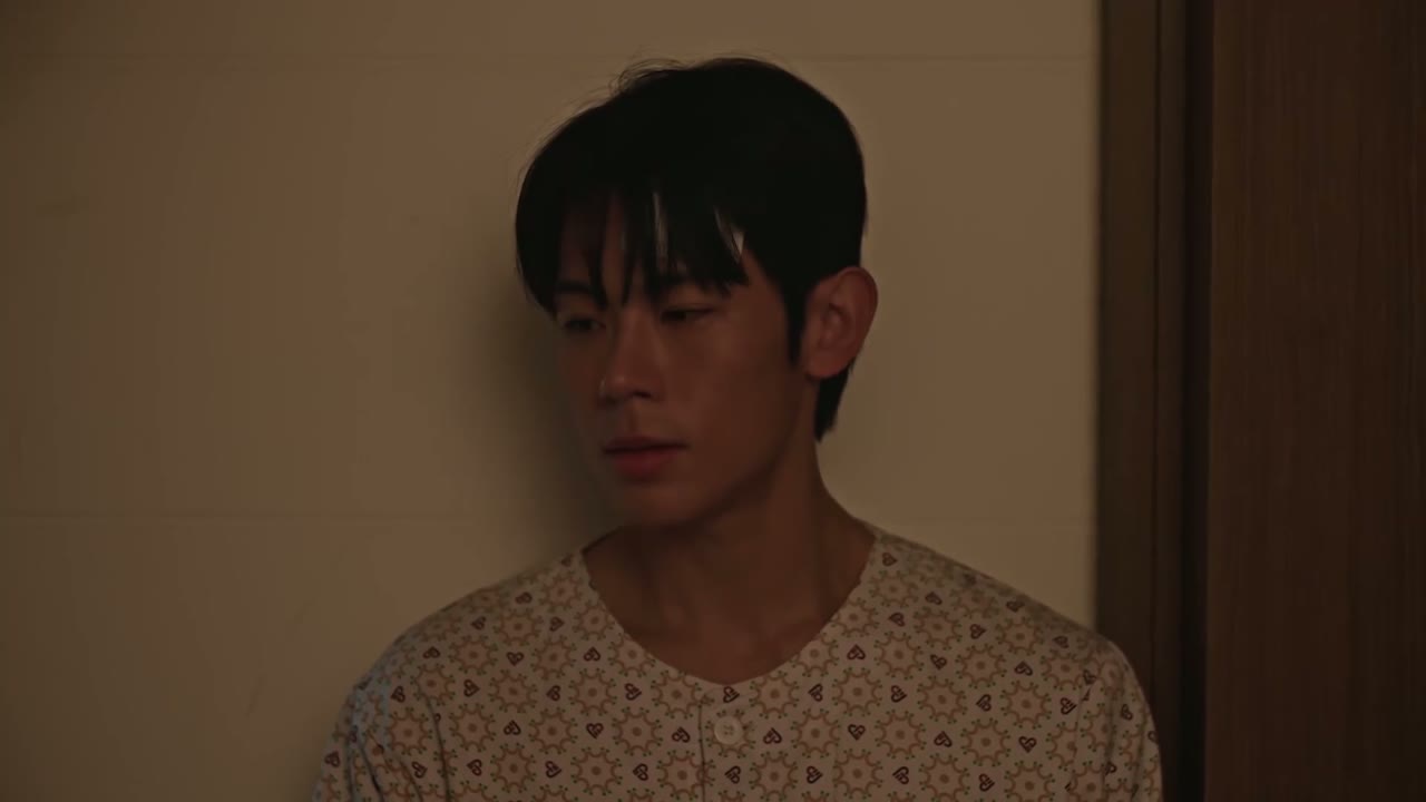 Never Forget Your Enemy tập 1 cảnh 3