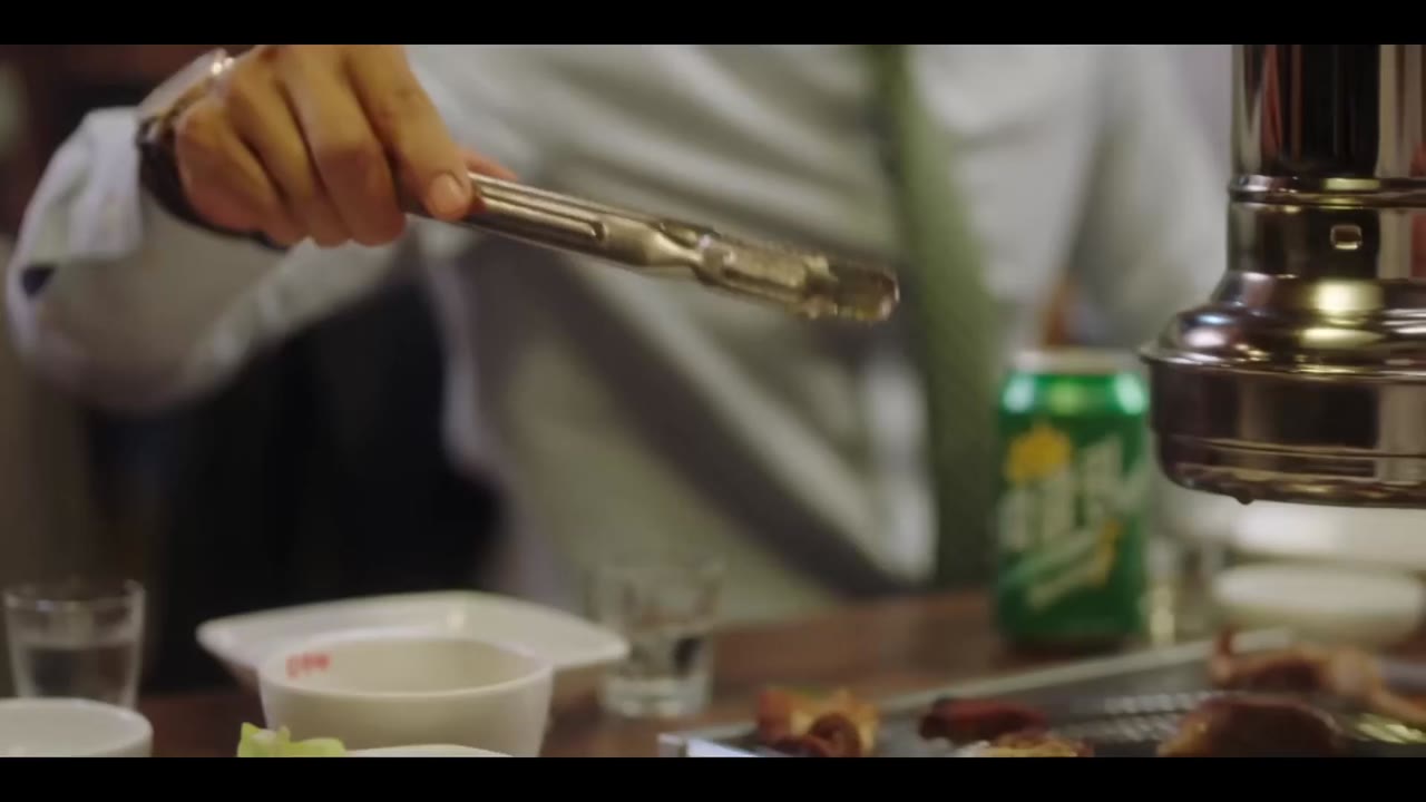 Phía Sau Khung Cửa Sổ tập 3 cảnh 3