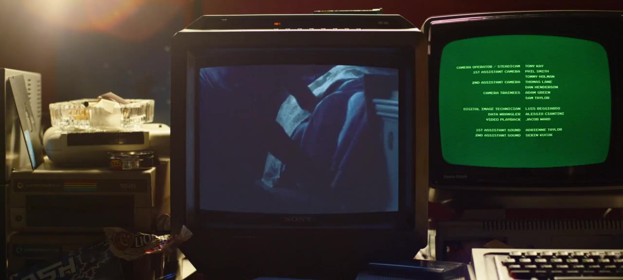 Gương đen: Bandersnatch tập 1 cảnh 3