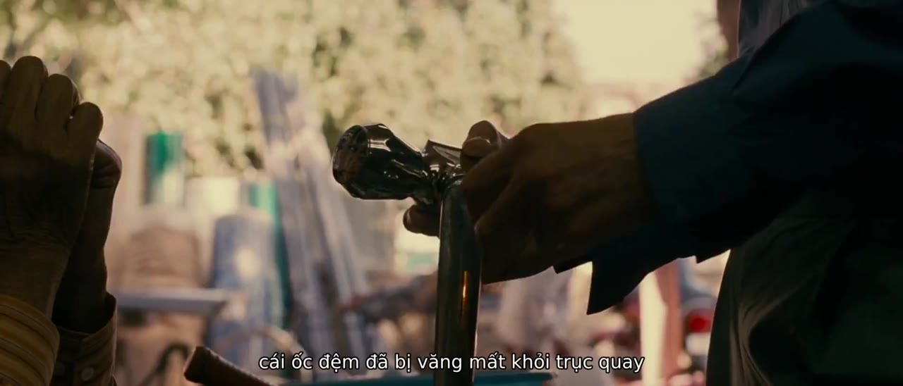 Khách Sạn Hoa Cúc Vàng Nhiệt Đới tập 1 cảnh 2