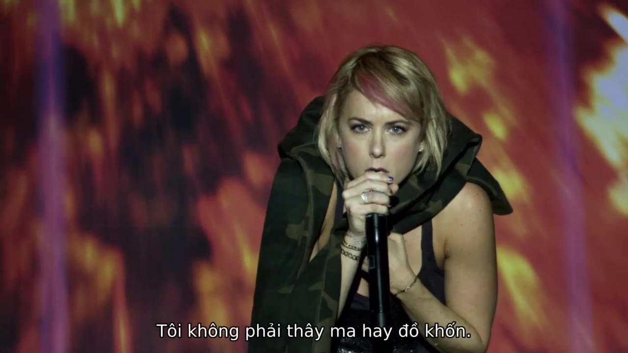 Iliza Shlesinger: Freezing Hot tập 1 cảnh 3