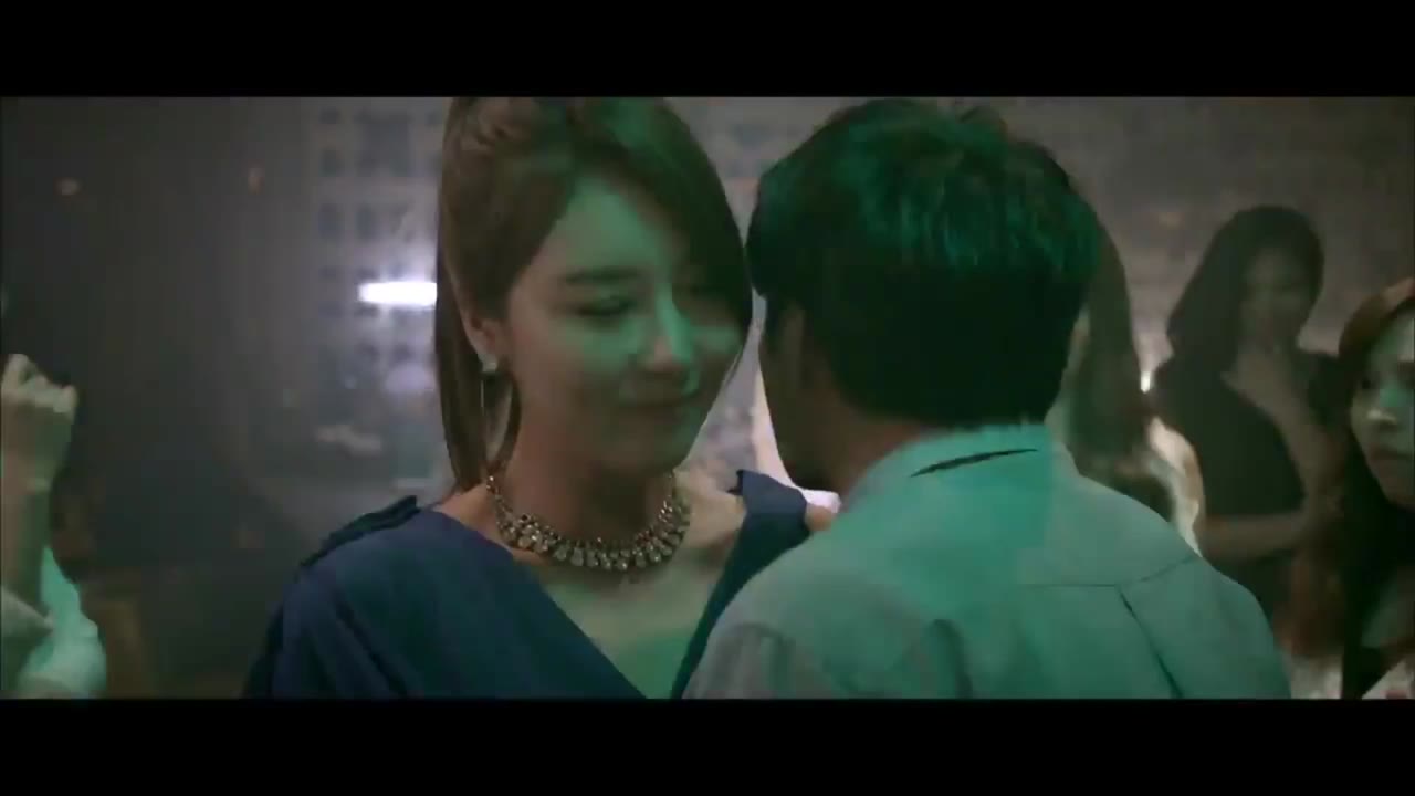 Hot Girl Siêu Quậy tập 1 cảnh 2