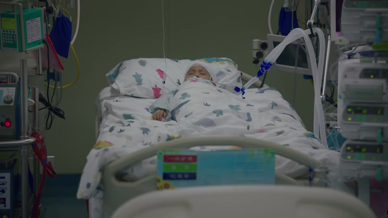 Bác Sĩ Nhi Khoa Tài Ba tập 3 cảnh 3