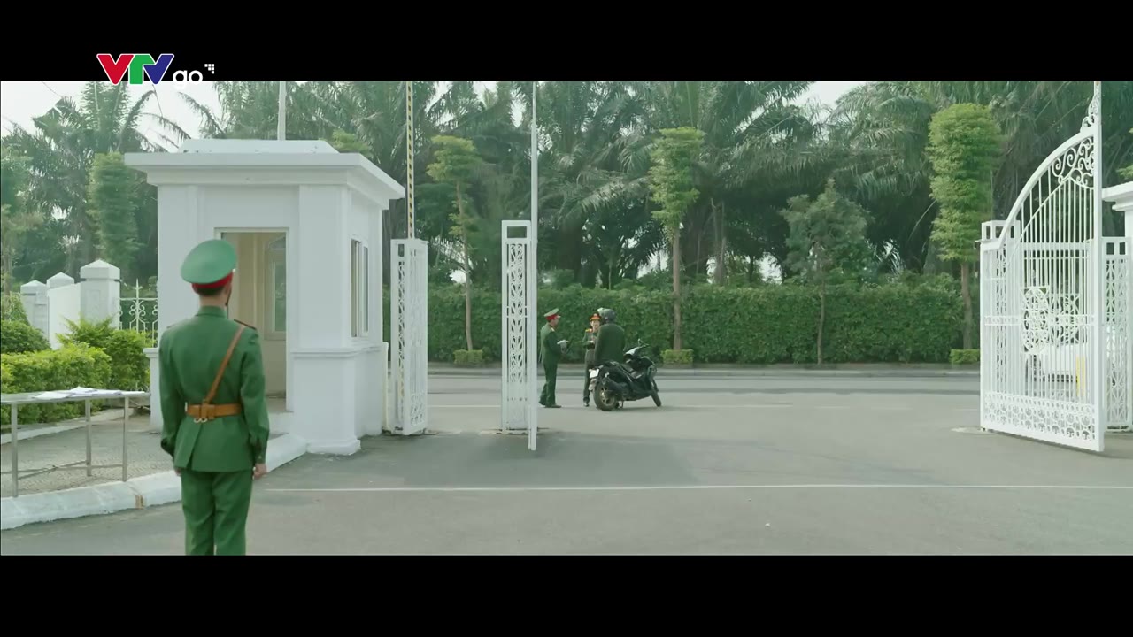 Không Giới Hạn - cảnh 3