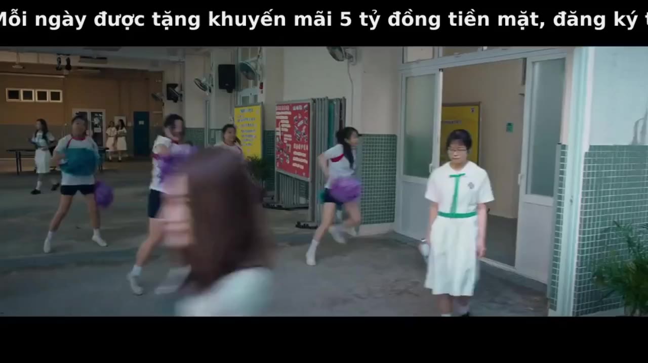 Chiếc biển quảng cáo tai quái tập 1