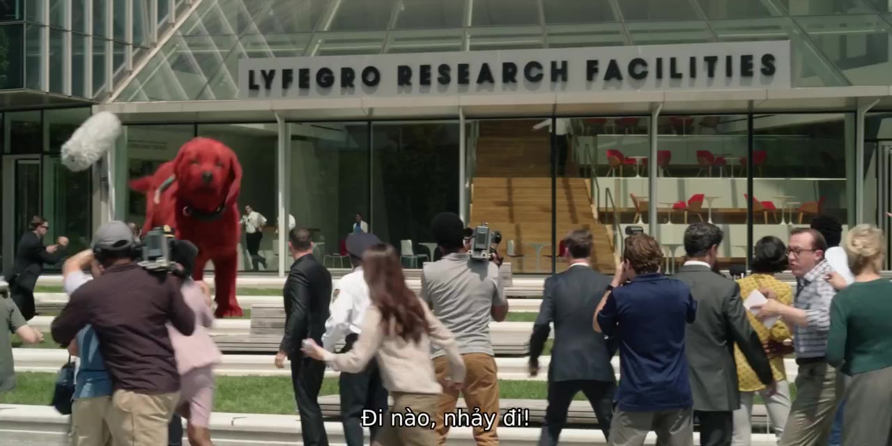 Clifford: Chú Chó Đỏ Khổng Lồ - cảnh 3