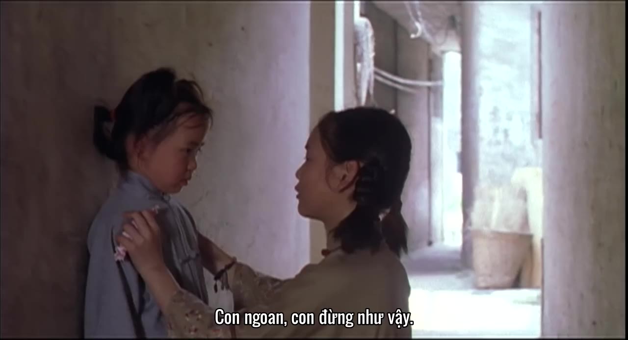 Tháng 5 Và Tháng 8 tập 1 cảnh 3