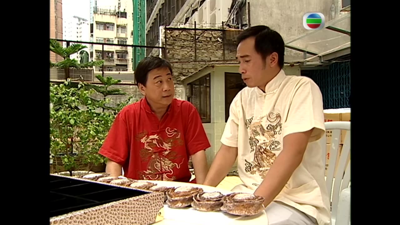 Sóng Gió Gia Tộc - cảnh 2
