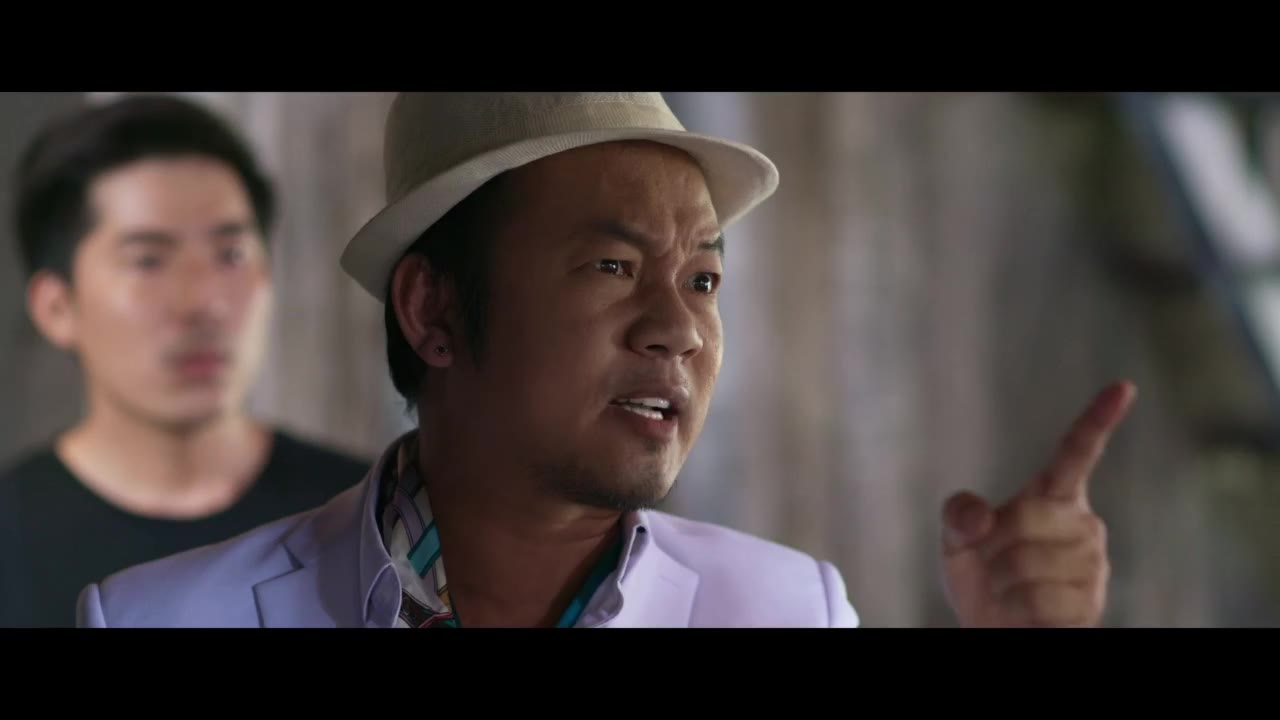 Những Cô Vợ Hành Động - cảnh 3