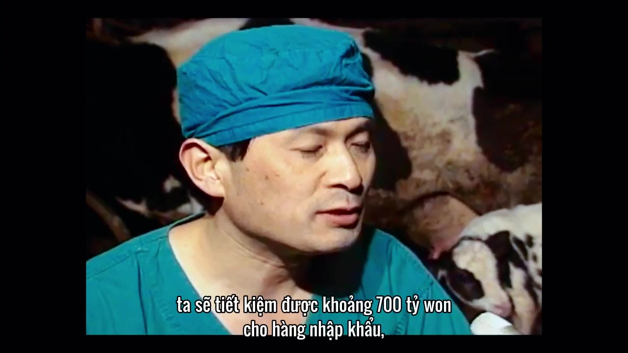 Vua nhân bản - cảnh 1