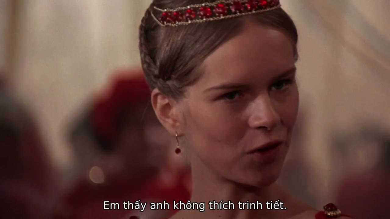 Bạo Chúa Caligula - cảnh 2