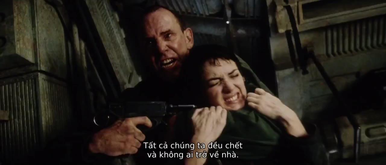 Quái Vật Không Gian: Hồi Sinh tập 1 cảnh 3