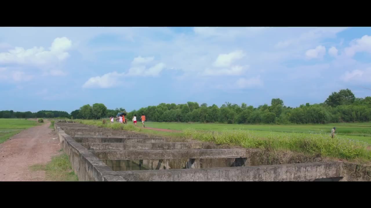 Khi con là nhà - cảnh 1