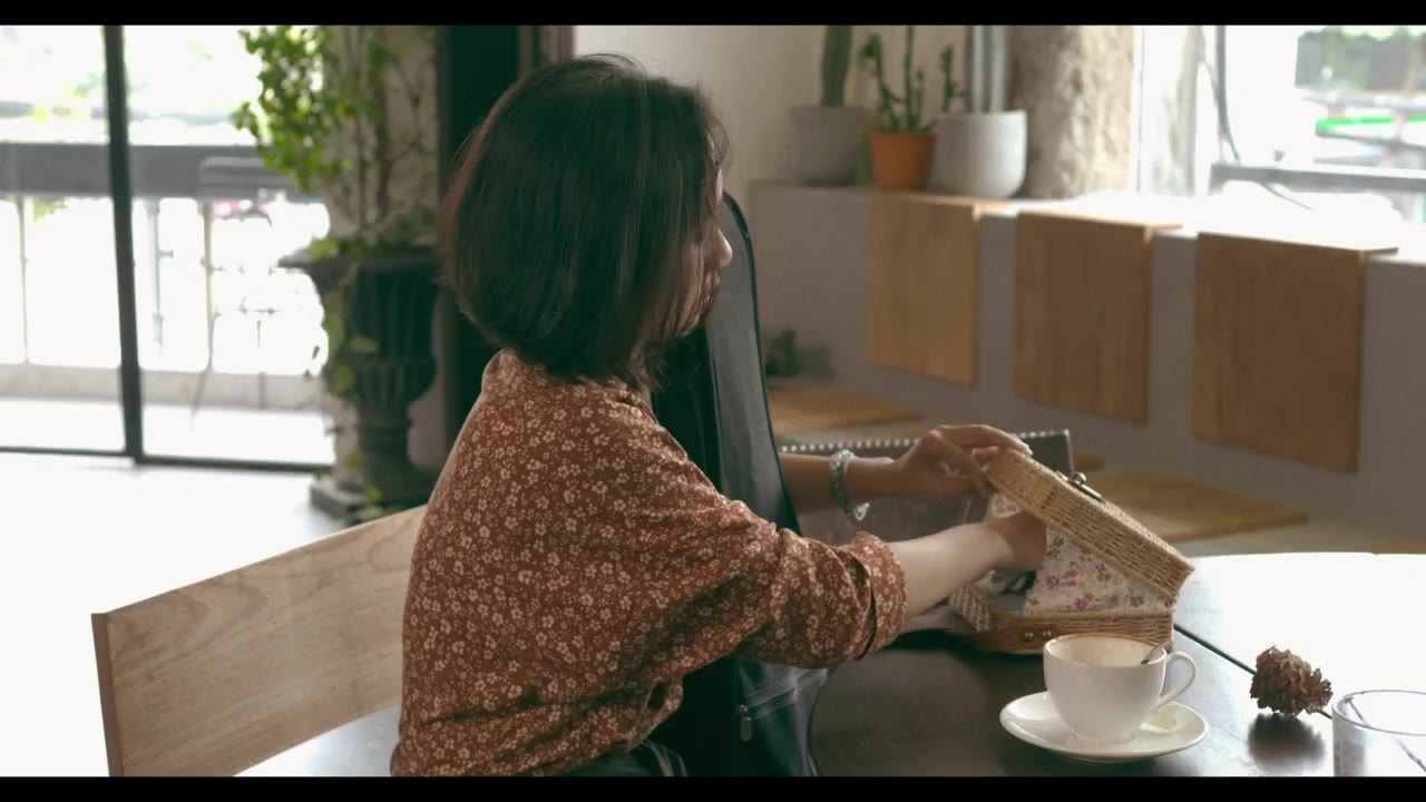 Trời sáng rồi, ta ngủ đi thôi - cảnh 1