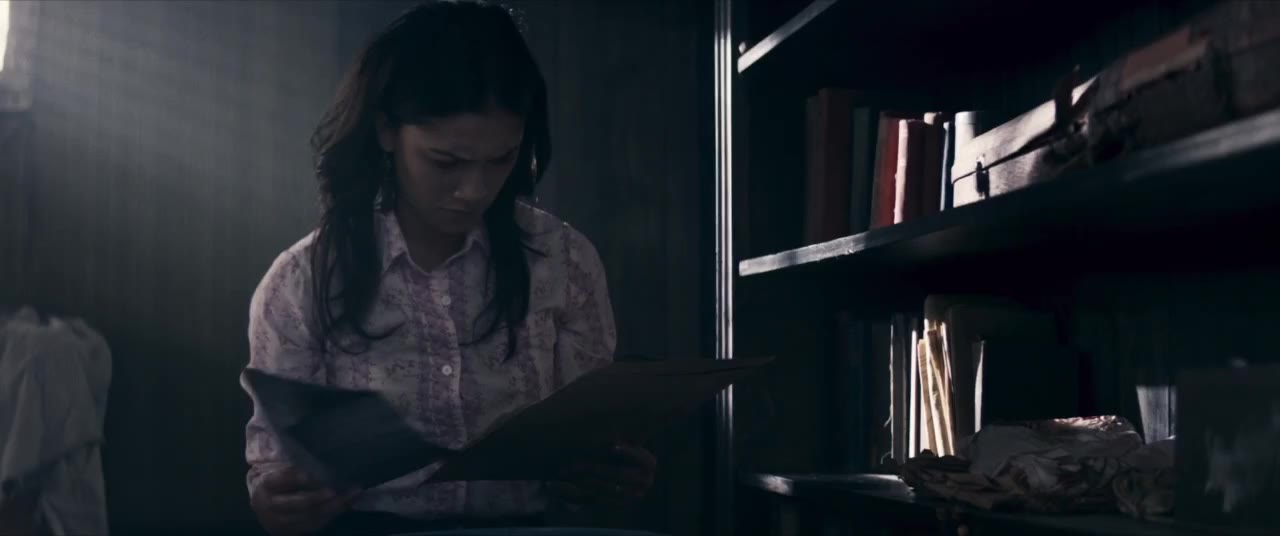 Quái Vật Dưới Bể Nước - cảnh 1