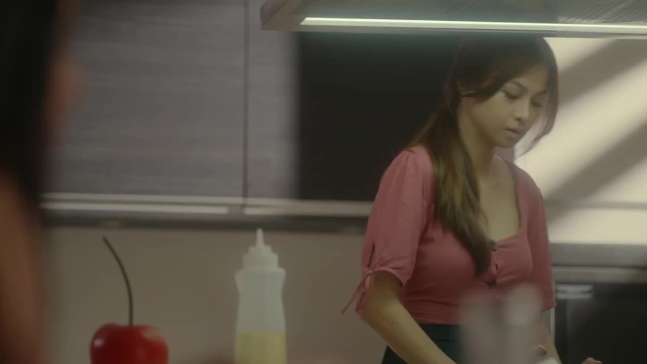 Eva - cảnh 2