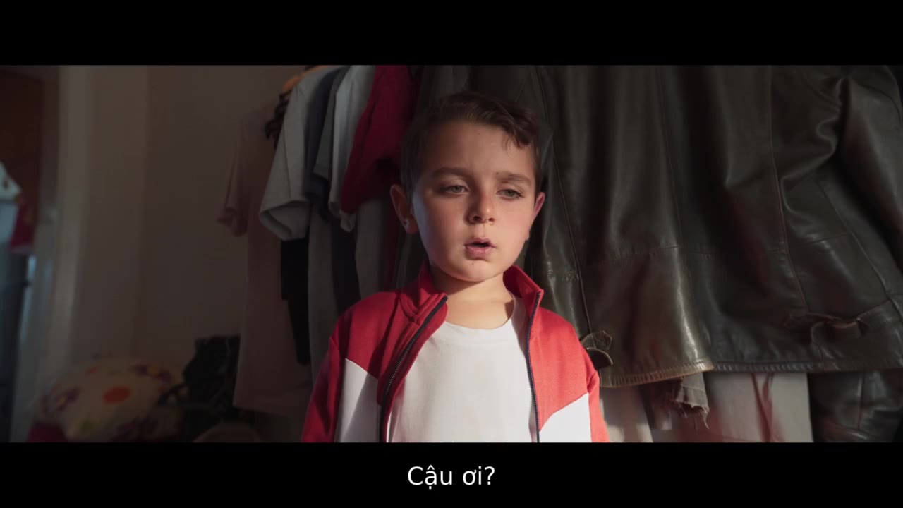 Gần mặt cách lòng - cảnh 1