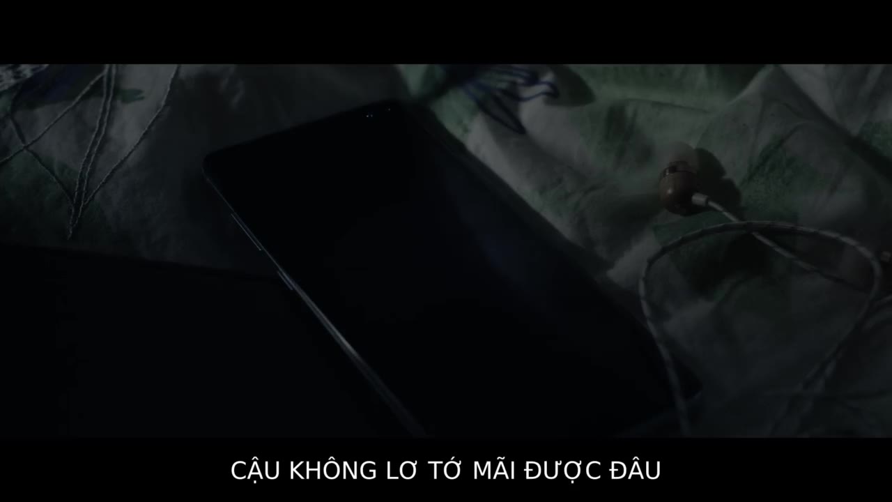 Có ai đó trong ngôi nhà tập 1
