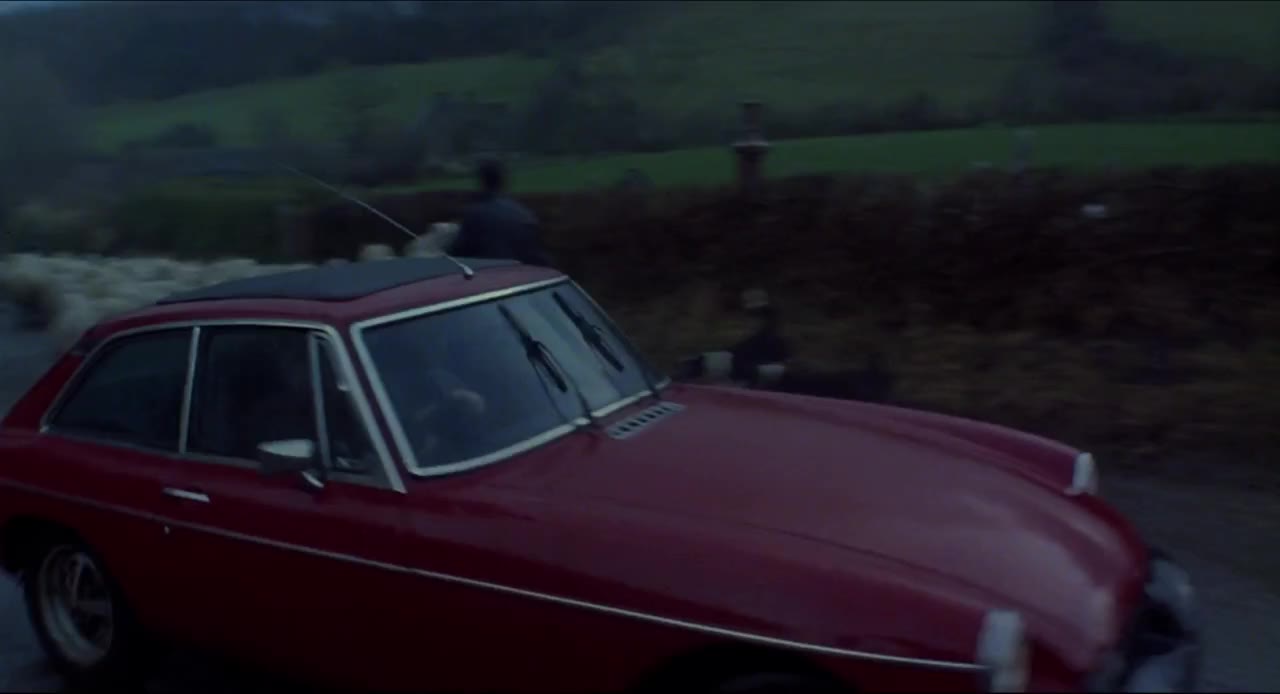An American Werewolf in London tập 1 cảnh 2