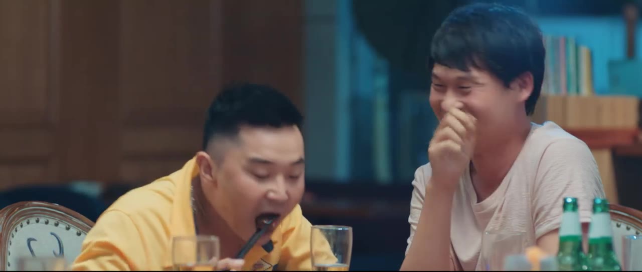 Bay Qua Tường tập 1