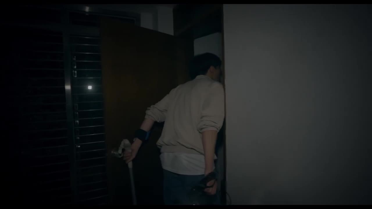Thước Phim Kinh Hoàng - cảnh 2
