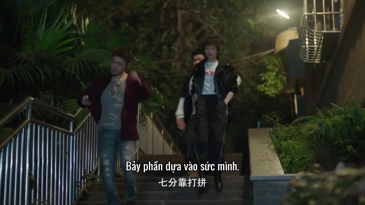 Cùng Anh Mười Năm, Trao Em Nửa Đời - cảnh 2