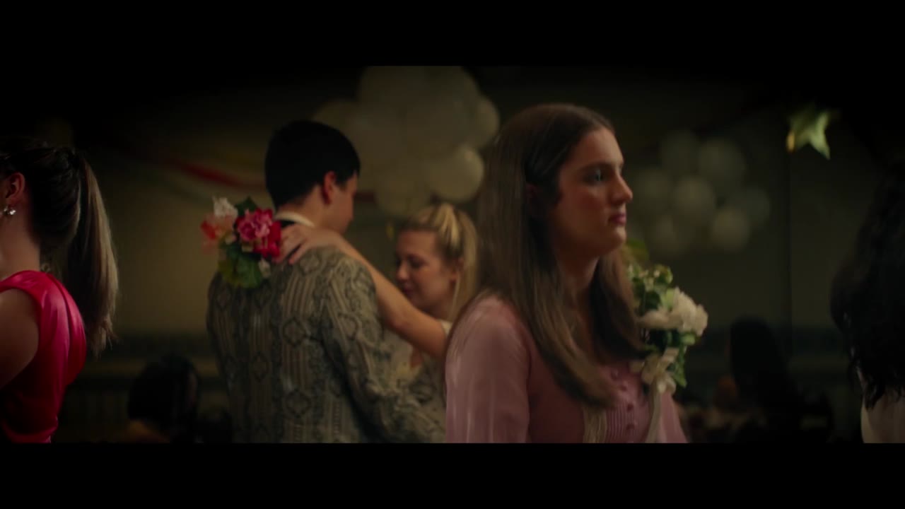 Dahmer: Tuổi Trẻ Kẻ Sát Nhân tập 1 cảnh 3