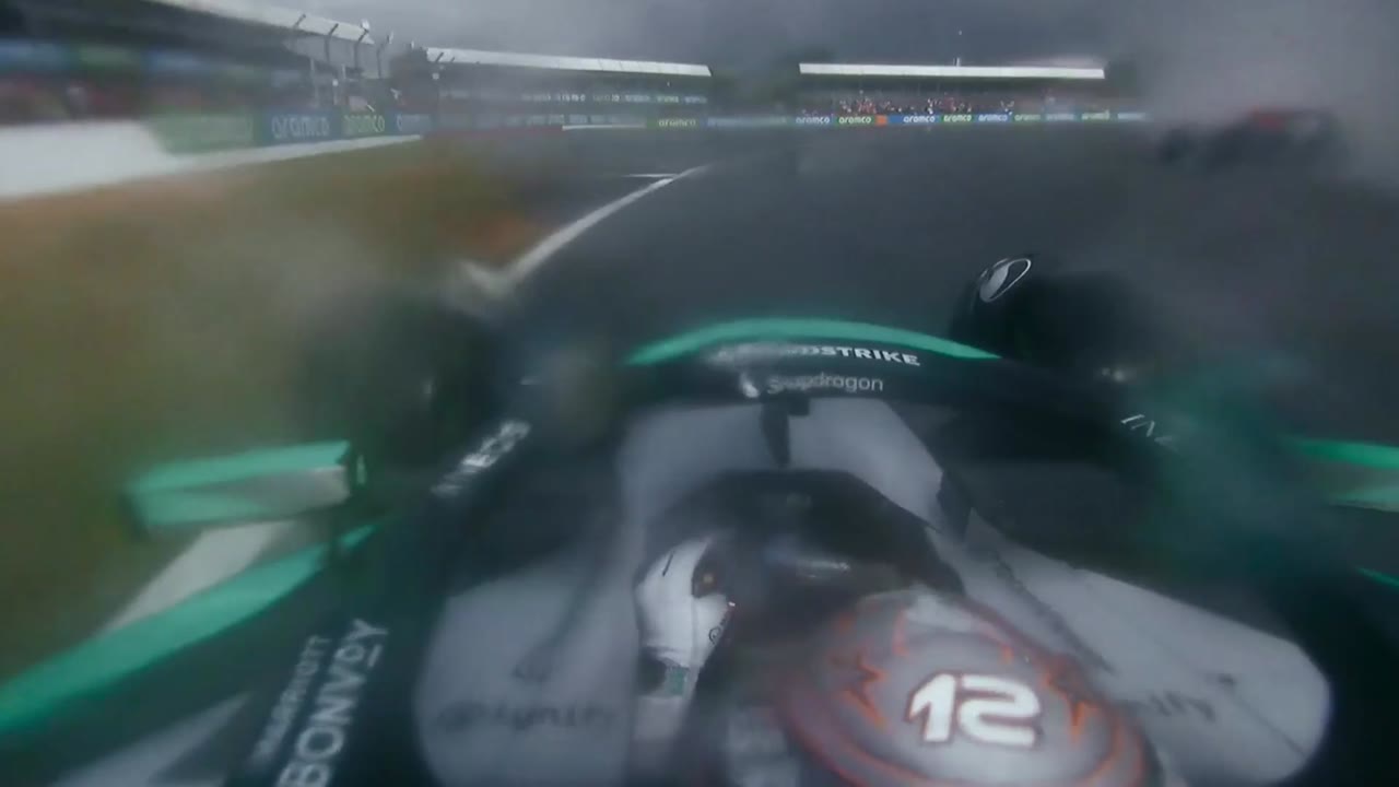 Formula 1: Cuộc Đua Sống Còn (Phần 8) tập 3 cảnh 3