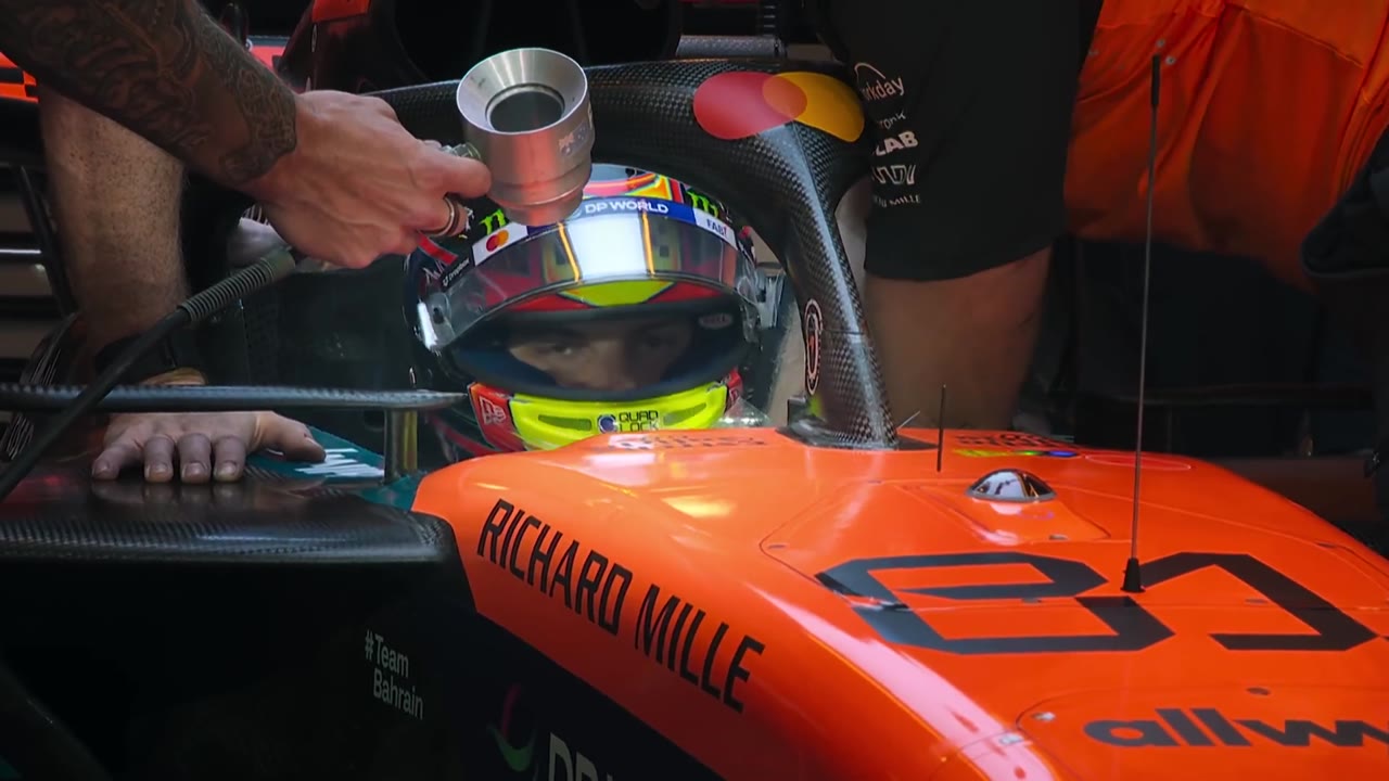 Formula 1: Cuộc Đua Sống Còn (Phần 8) tập 8 cảnh 2